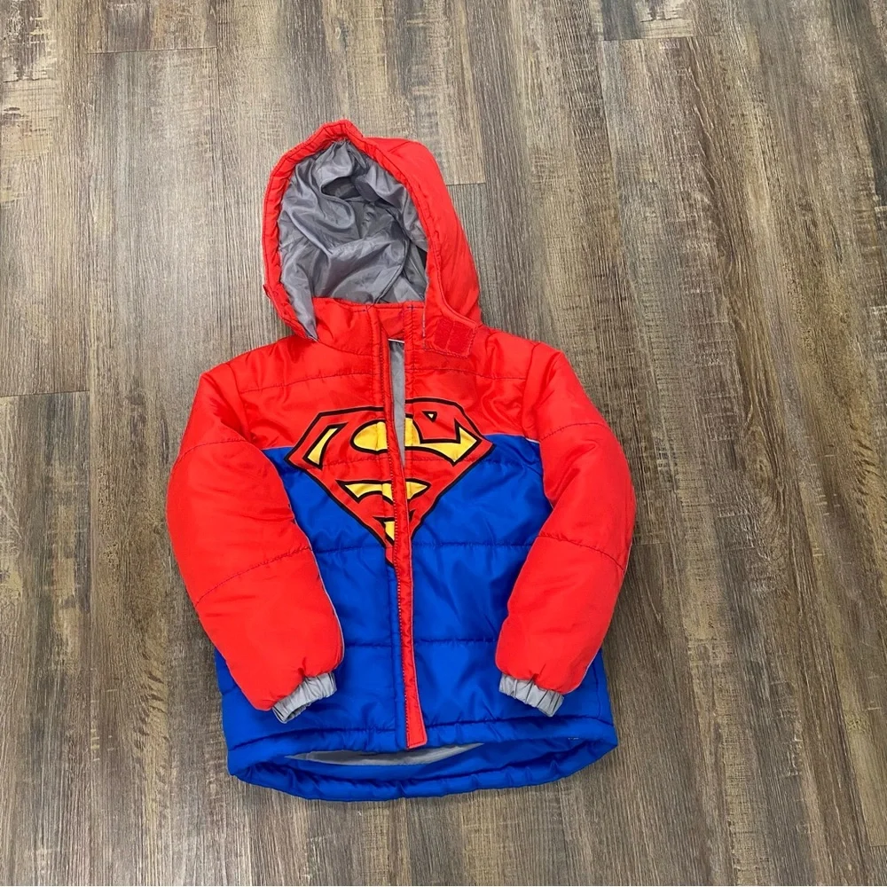 DC Comics Superman Kids Puffer Hooded Jacket - Red and Blue Size 5/6 - Picture 8 of 14